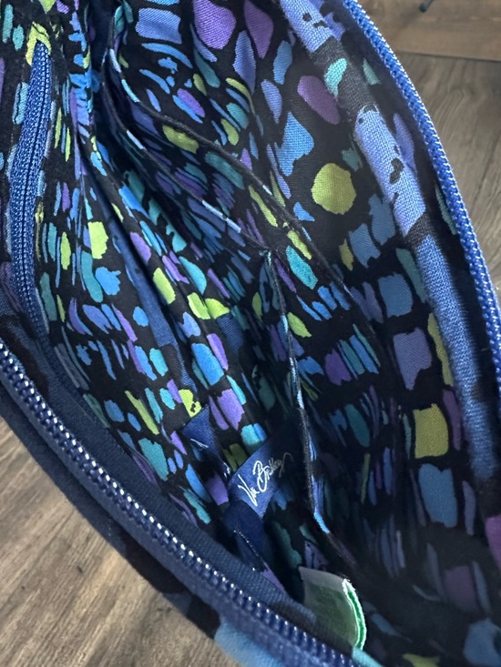 Vera Bradley “Indigo Pop” Wristlet - Picture 4 of 7